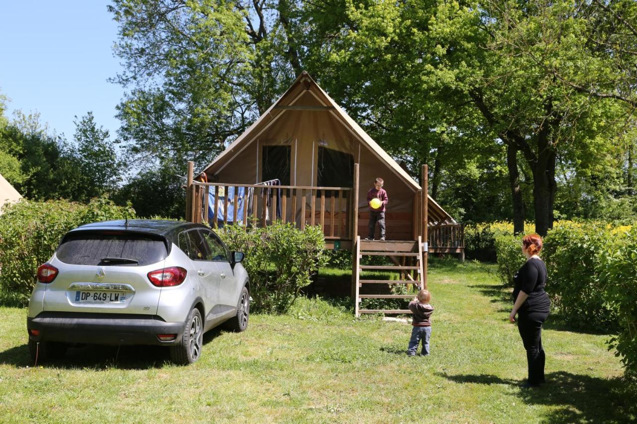 Camping Le Nid Du Parc Villars-les-Dombes Exterior photo